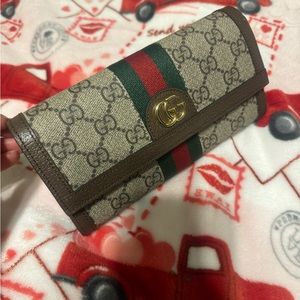 Gucci Ophidia wallet never used authenticated certificate included